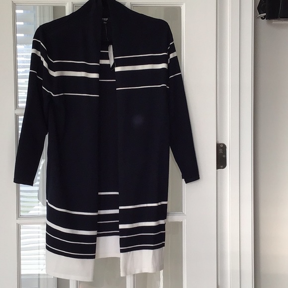 Soft sweater - Picture 1 of 5